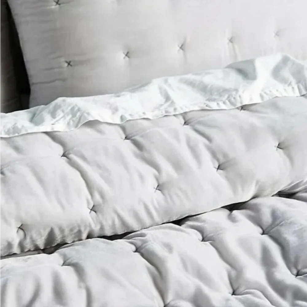 Anthropologie Velvet Emery Quilt Gray Quilt Queen NWT